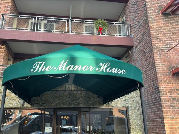 241-20 Northern Blvd, Unit 6H, Douglaston, NY 11363