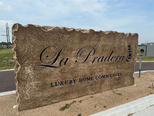 628 El Camino Drive, Robinson, TX 76706