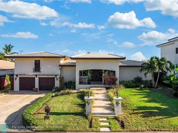 2948 NE 35th Ct, Lighthouse Point, FL 33064