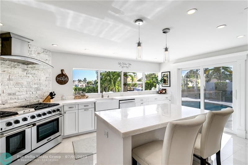 2948 NE 35th Court, Lighthouse Point, FL 33064 Photo