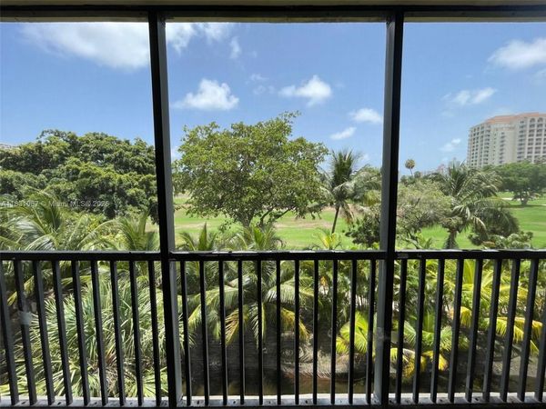 20335 W Country Club Dr, Unit 304, Aventura, FL 33180