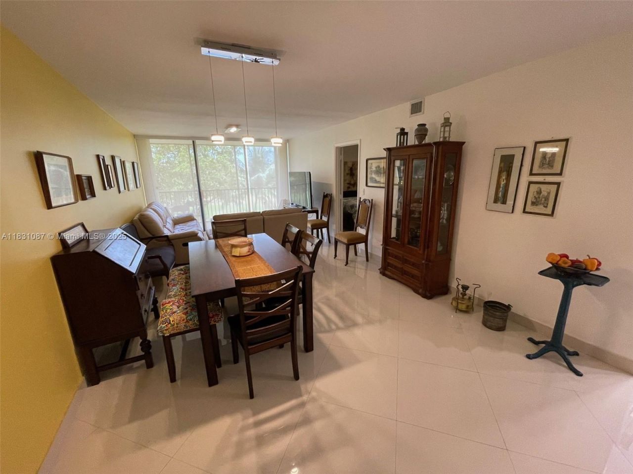 20335 W Country Club Dr, Unit 304, Aventura, FL 33180 Photo