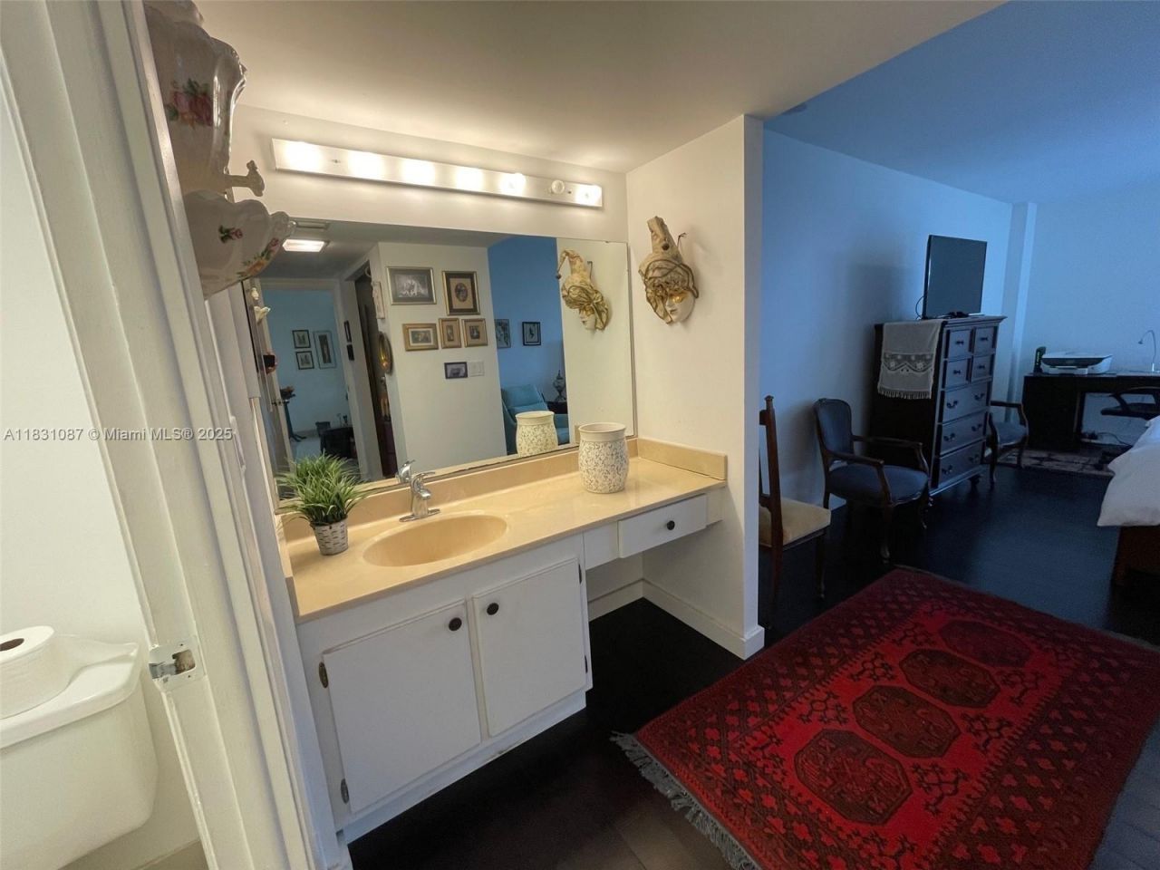 20335 W Country Club Dr, Unit 304, Aventura, FL 33180 Photo