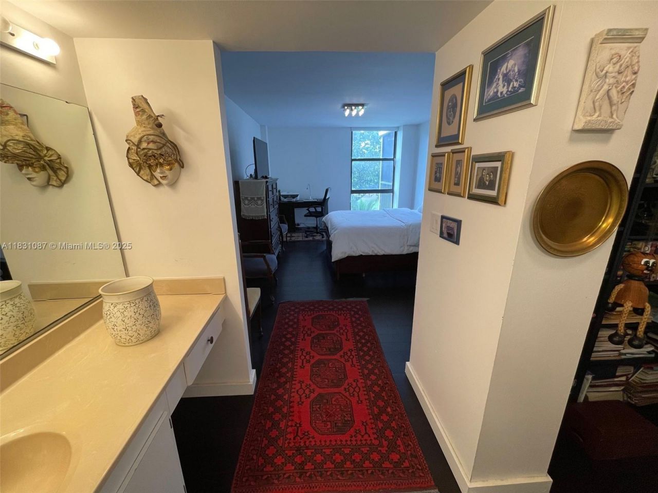 20335 W Country Club Dr, Unit 304, Aventura, FL 33180 Photo