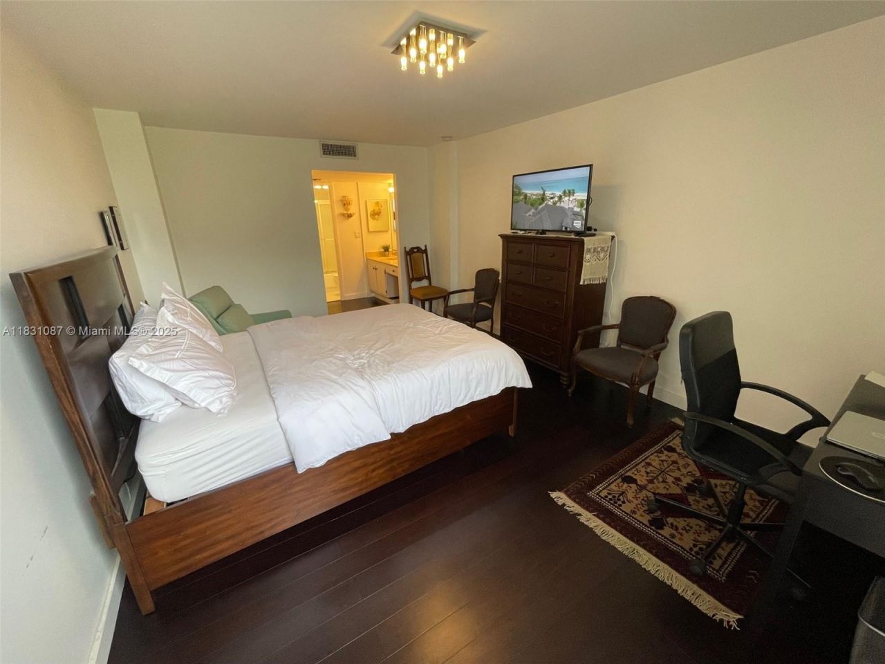 20335 W Country Club Dr, Unit 304, Aventura, FL 33180 Photo