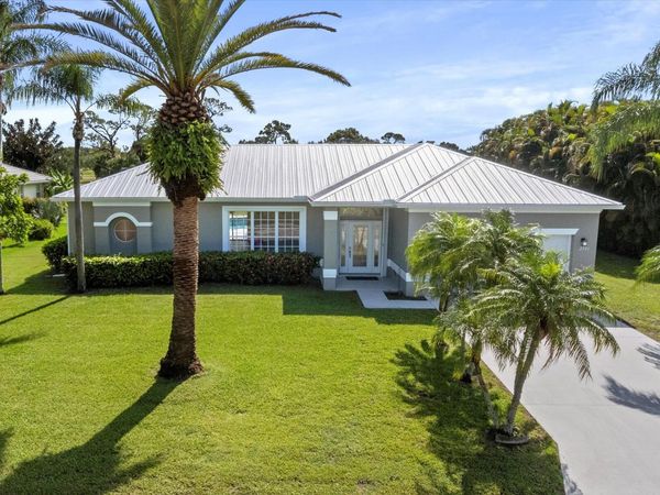 2781 SE Bluem Way, Port St. Lucie, FL 34952