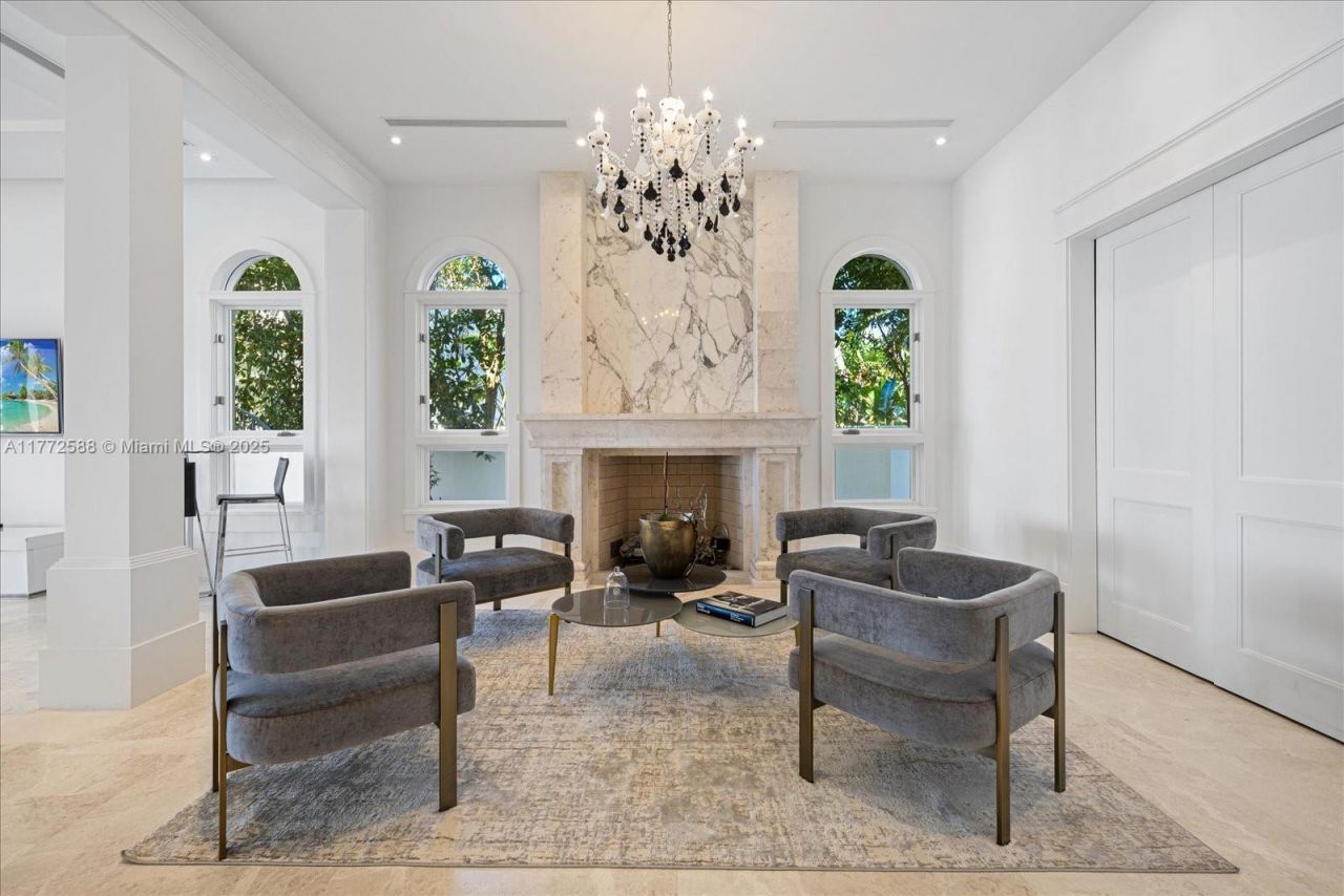 4340 N Bay Rd, Miami Beach, FL 33140 Photo