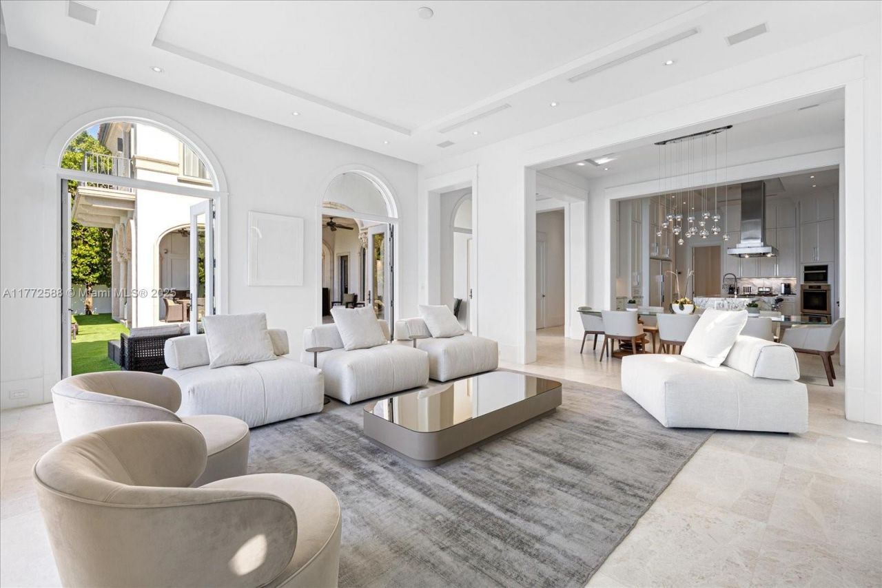 4340 N Bay Rd, Miami Beach, FL 33140 Photo