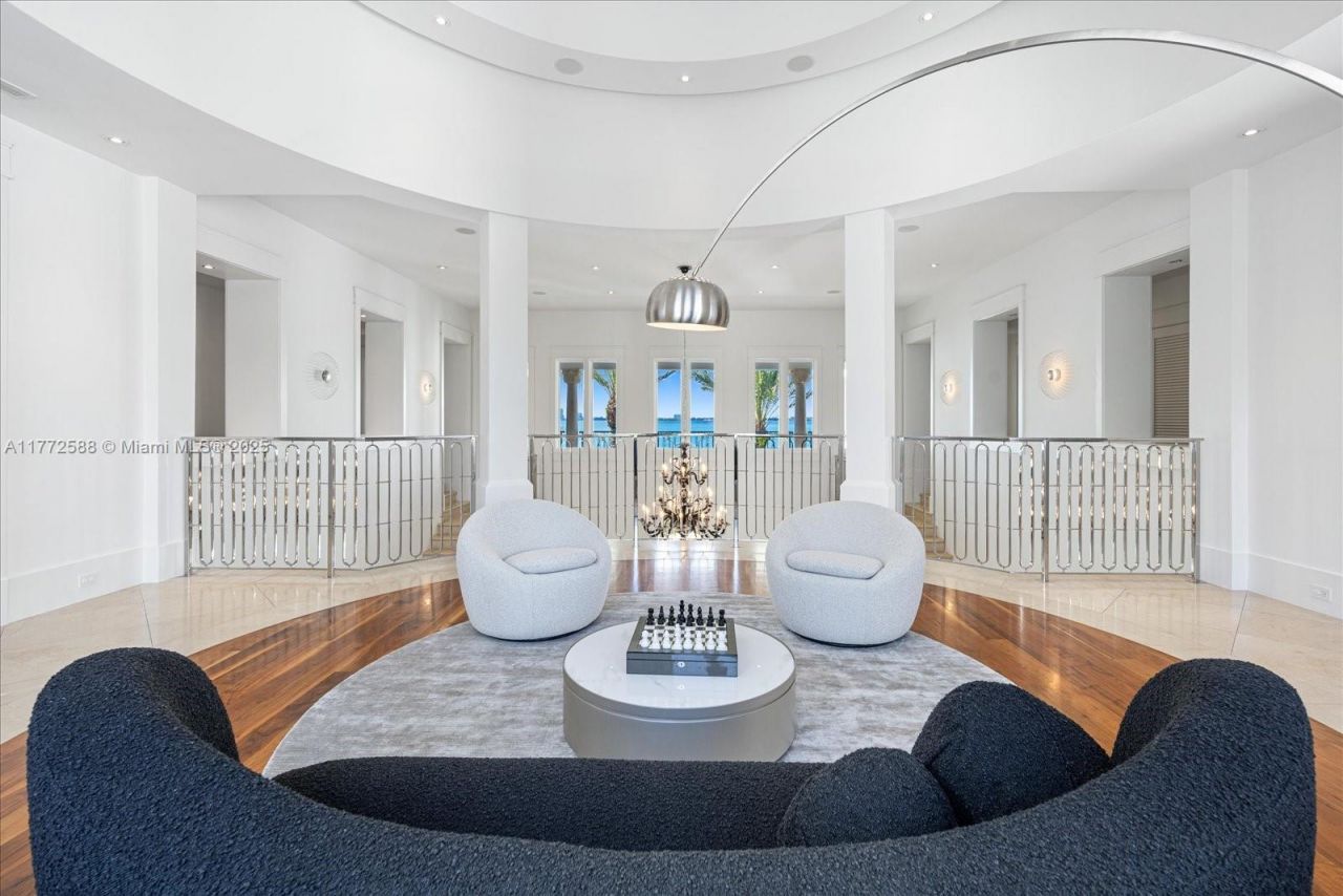 4340 N Bay Rd, Miami Beach, FL 33140 Photo