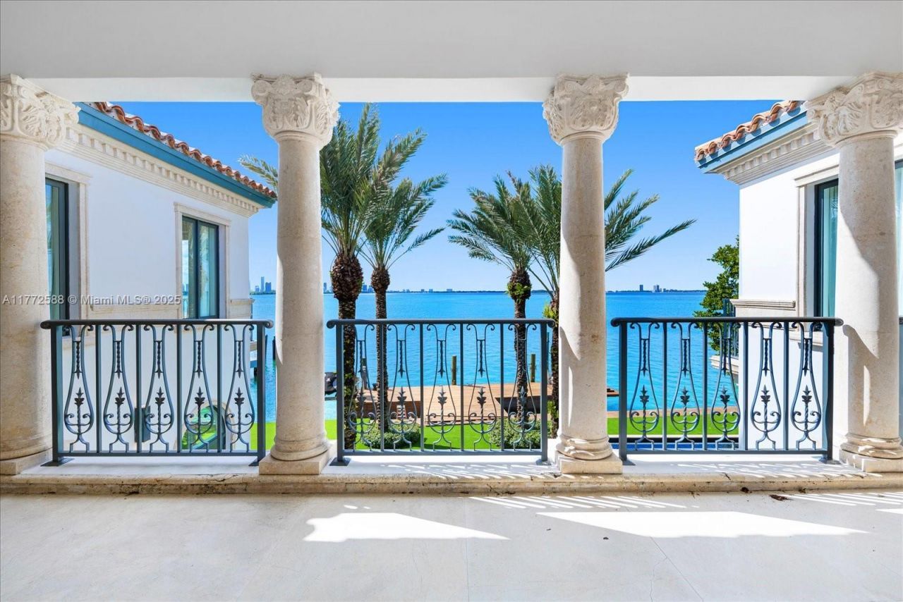 4340 N Bay Rd, Miami Beach, FL 33140 Photo