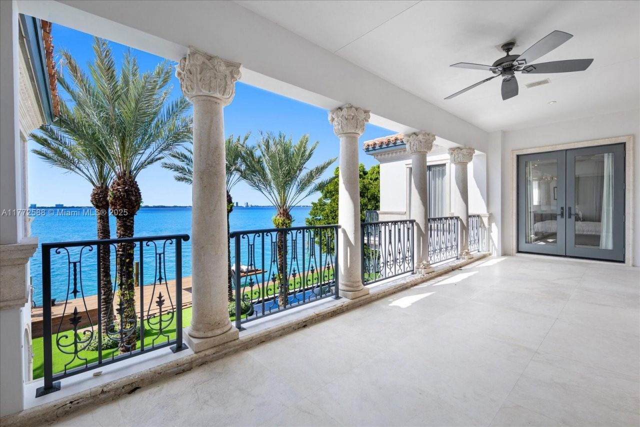 4340 N Bay Rd, Miami Beach, FL 33140 Photo