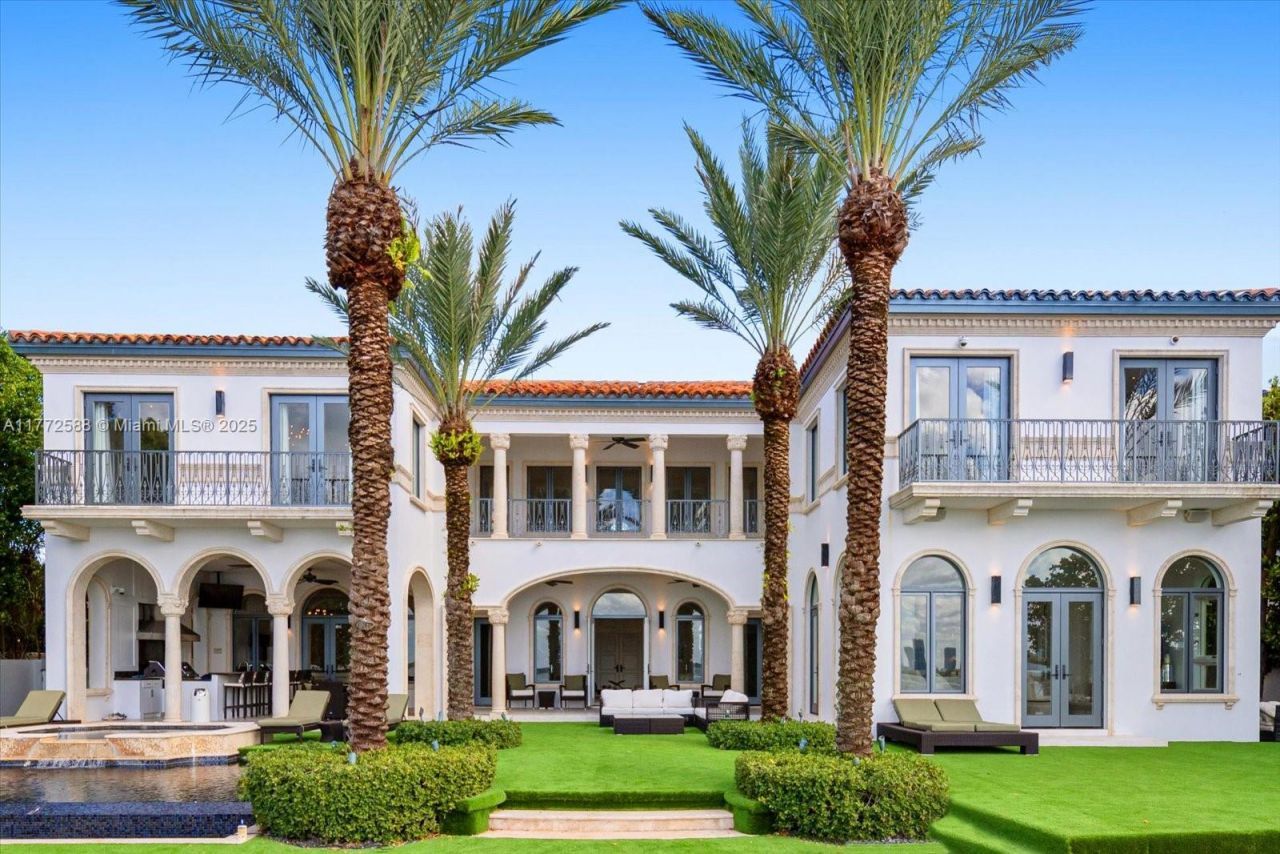 4340 N Bay Rd, Miami Beach, FL 33140 Photo