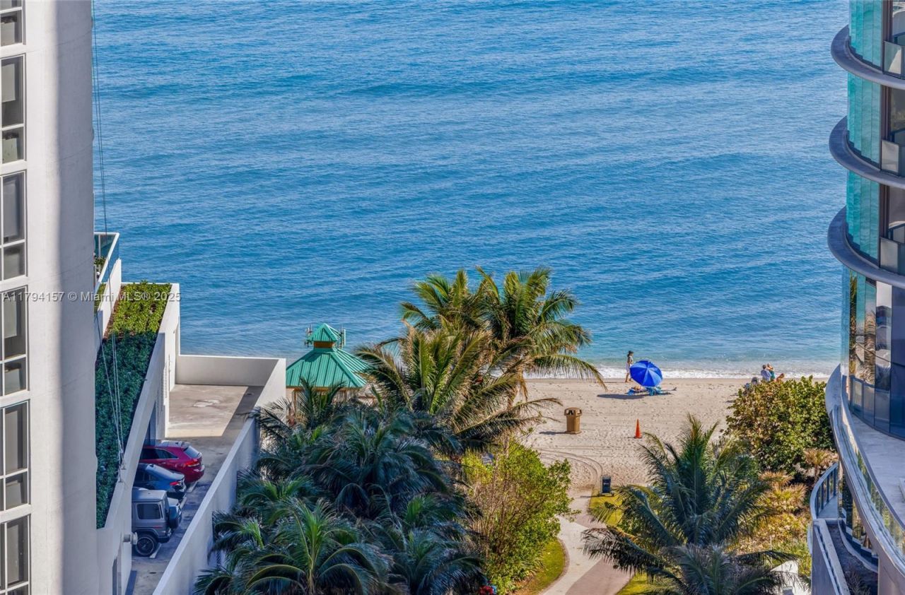 100 Bayview Dr, Unit 1403, Sunny Isles Beach, FL 33160 Photo