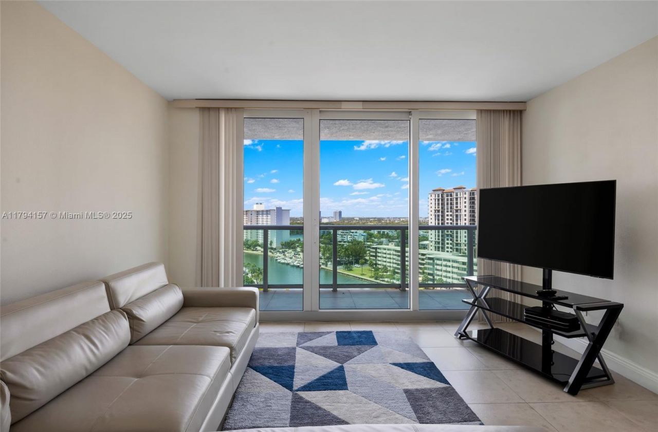 100 Bayview Dr, Unit 1403, Sunny Isles Beach, FL 33160 Photo