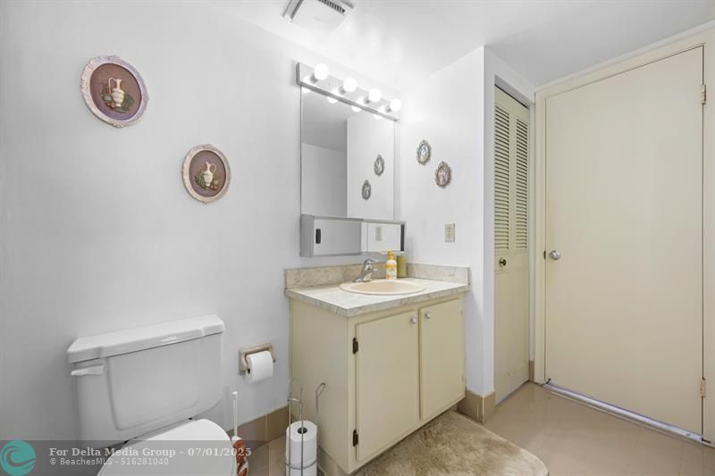 1301 NE 7th Street, Unit 113, Hallandale Beach, FL 33009 Photo