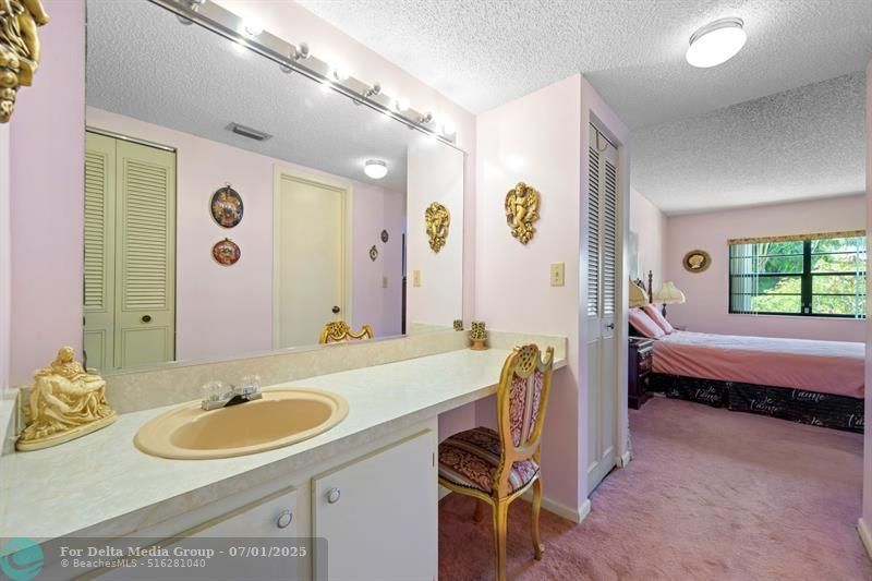 1301 NE 7th Street, Unit 113, Hallandale Beach, FL 33009 Photo