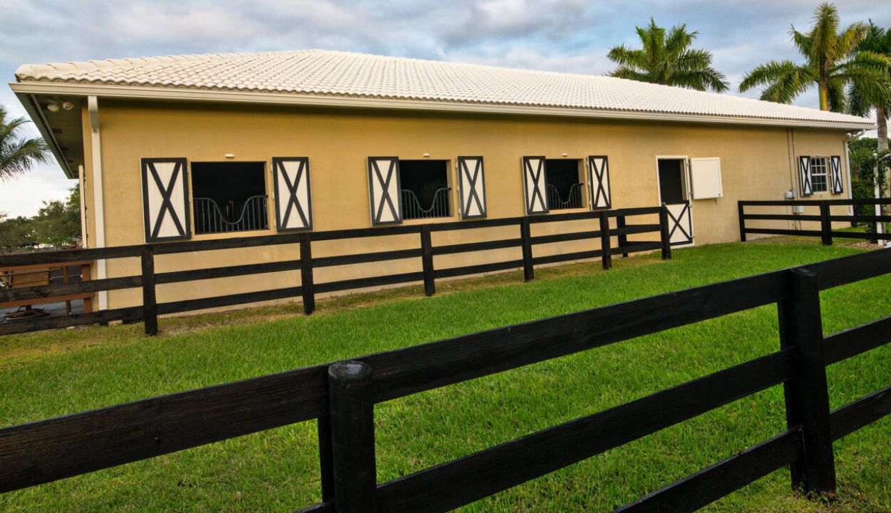 2040 Canter Way, Wellington, FL 33414 Photo