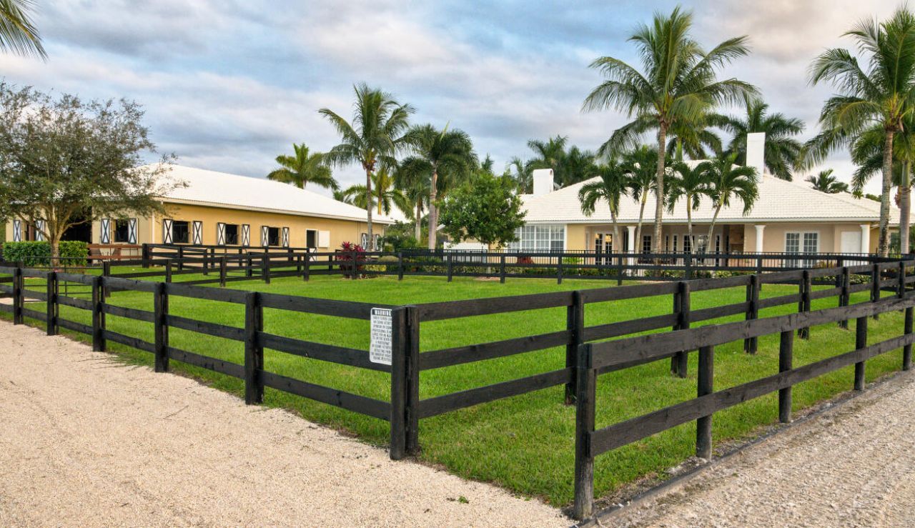 2040 Canter Way, Wellington, FL 33414 Photo