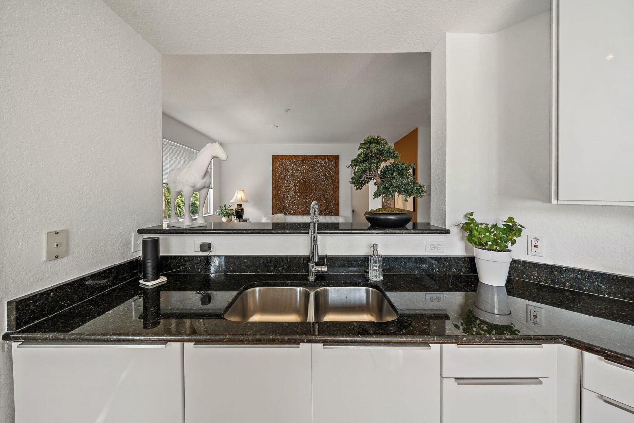 11011 Legacy 306 Lane, Unit 306, Palm Beach Gardens, FL 33410 Photo