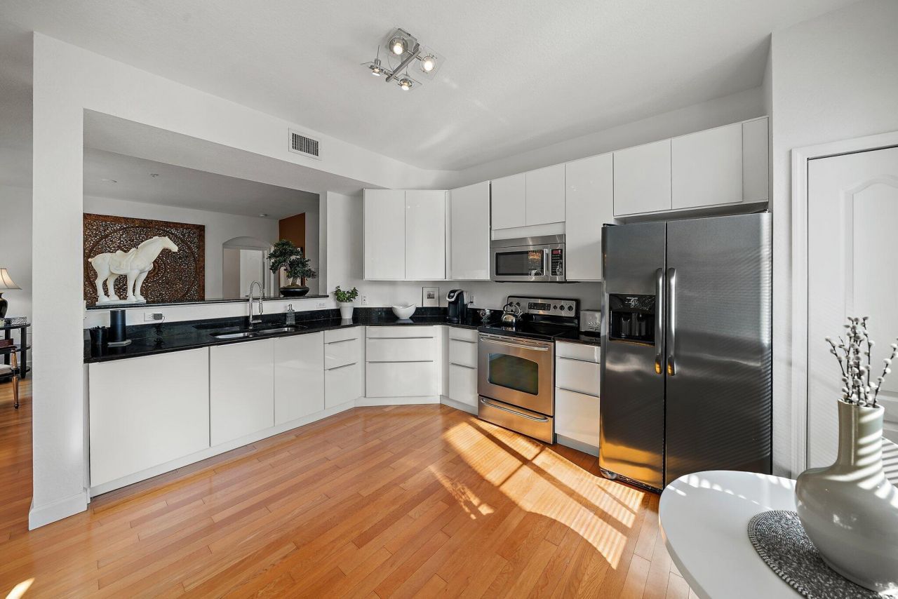 11011 Legacy 306 Lane, Unit 306, Palm Beach Gardens, FL 33410 Photo