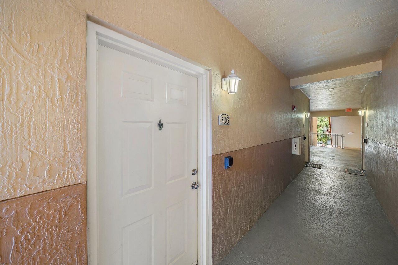 11011 Legacy 306 Lane, Unit 306, Palm Beach Gardens, FL 33410 Photo