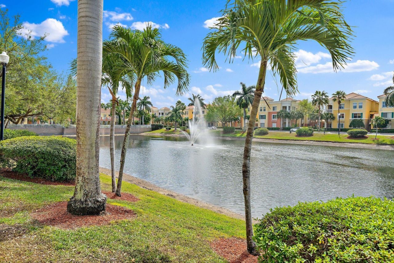 11011 Legacy 306 Lane, Unit 306, Palm Beach Gardens, FL 33410 Photo