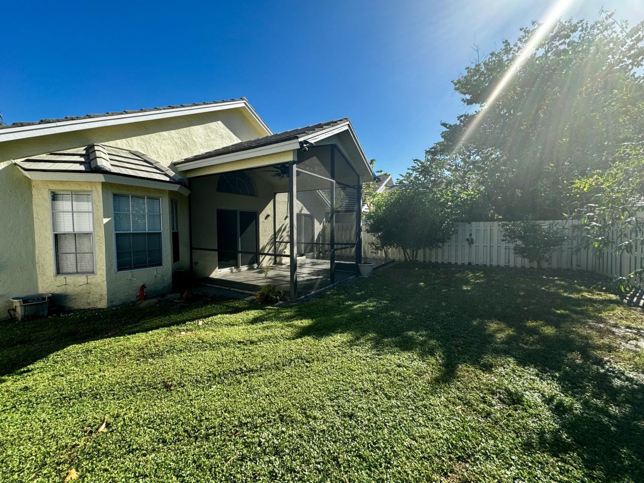 2014 Normandy Circle, West Palm Beach, FL 33409 Photo