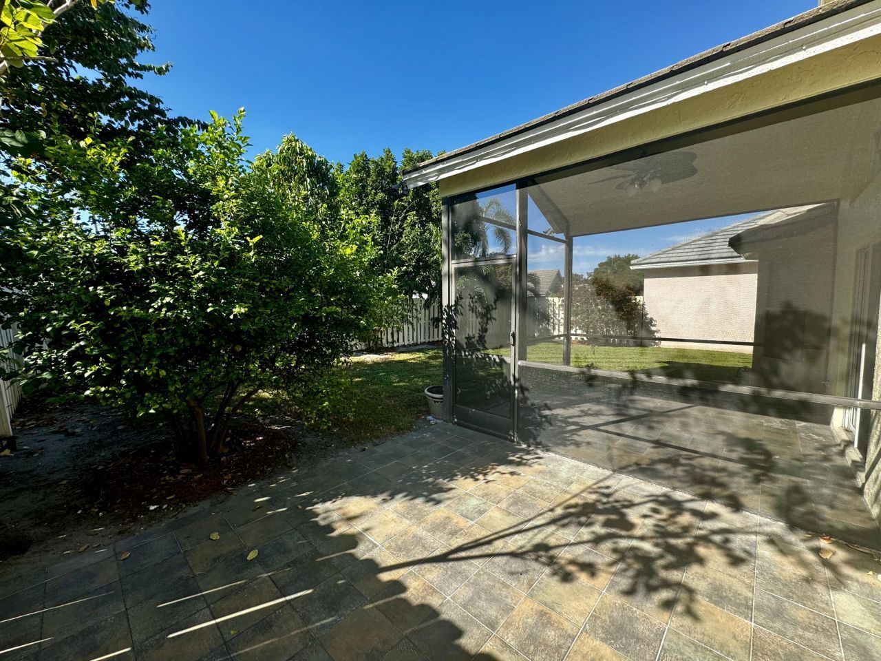 2014 Normandy Circle, West Palm Beach, FL 33409 Photo