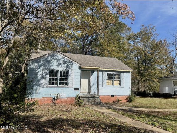 1018 Combs Street, Jackson, MS 39204