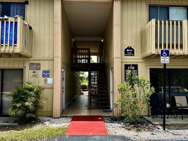 2190 Forest Knoll Drive NE, Unit 90-202, Palm Bay, FL 32905