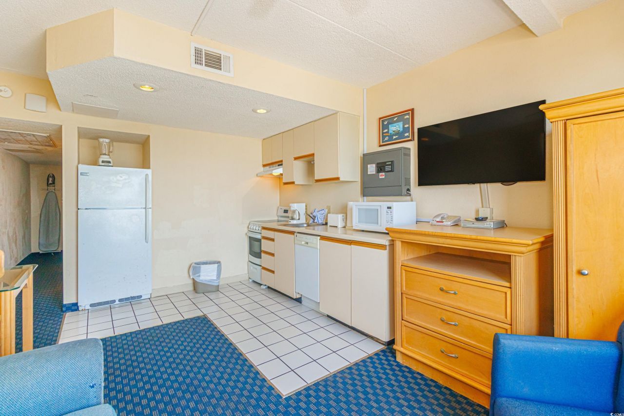 1304 N Ocean Blvd. Photo 7