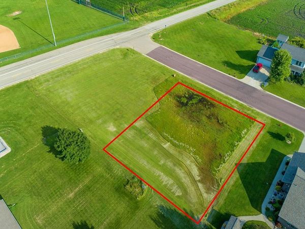 21 Marples Avenue, Minnesota Lake, MN 56068