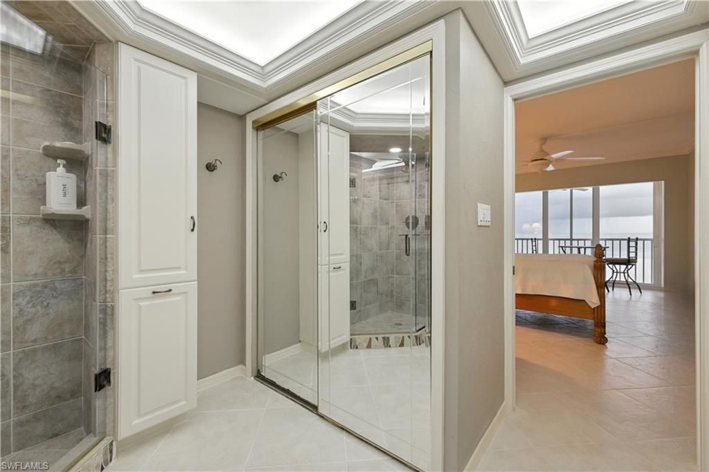 26000 Hickory Blvd, Unit 204, Bonita Springs, FL 34134 Photo