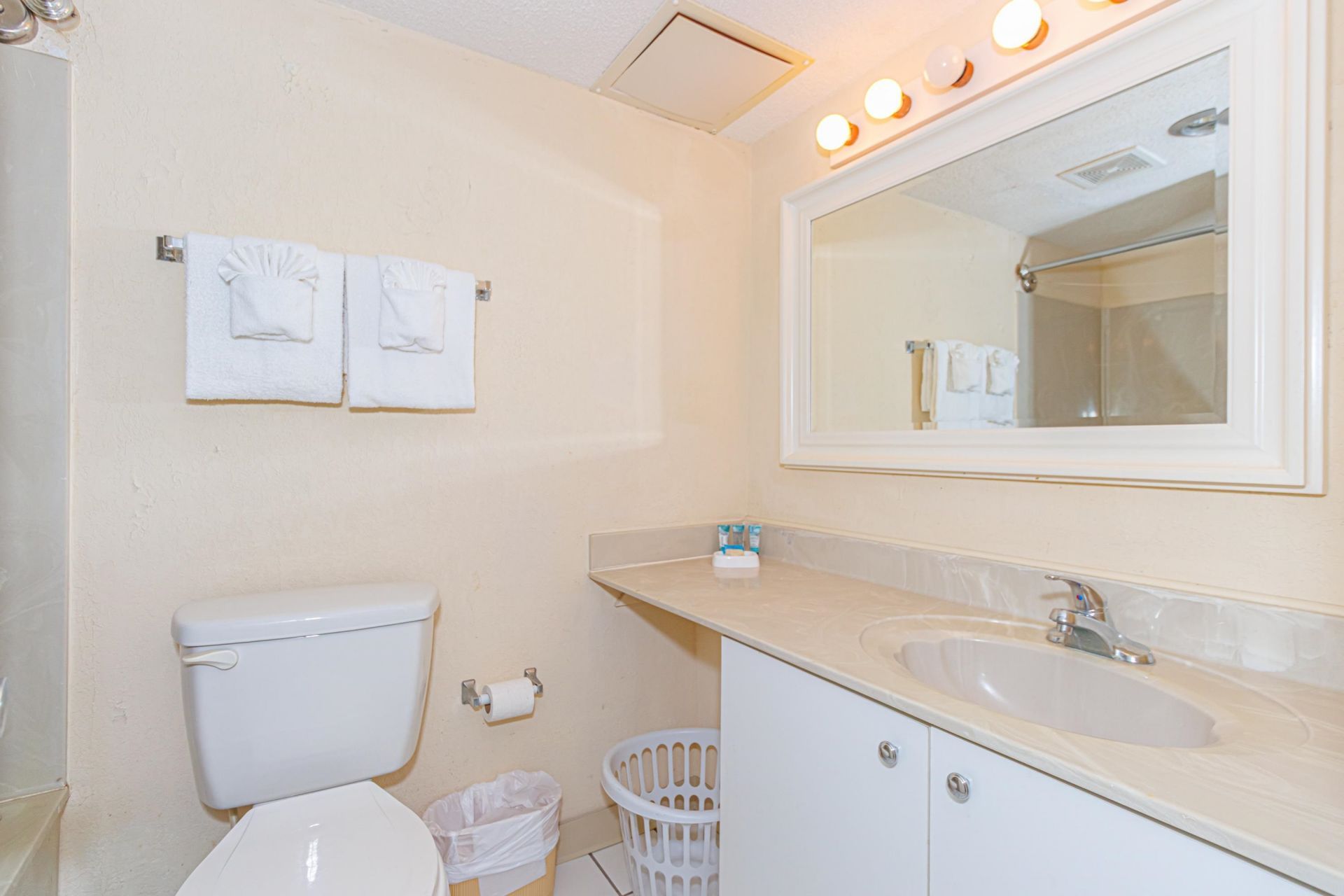 1304 N Ocean Blvd. Photo 19