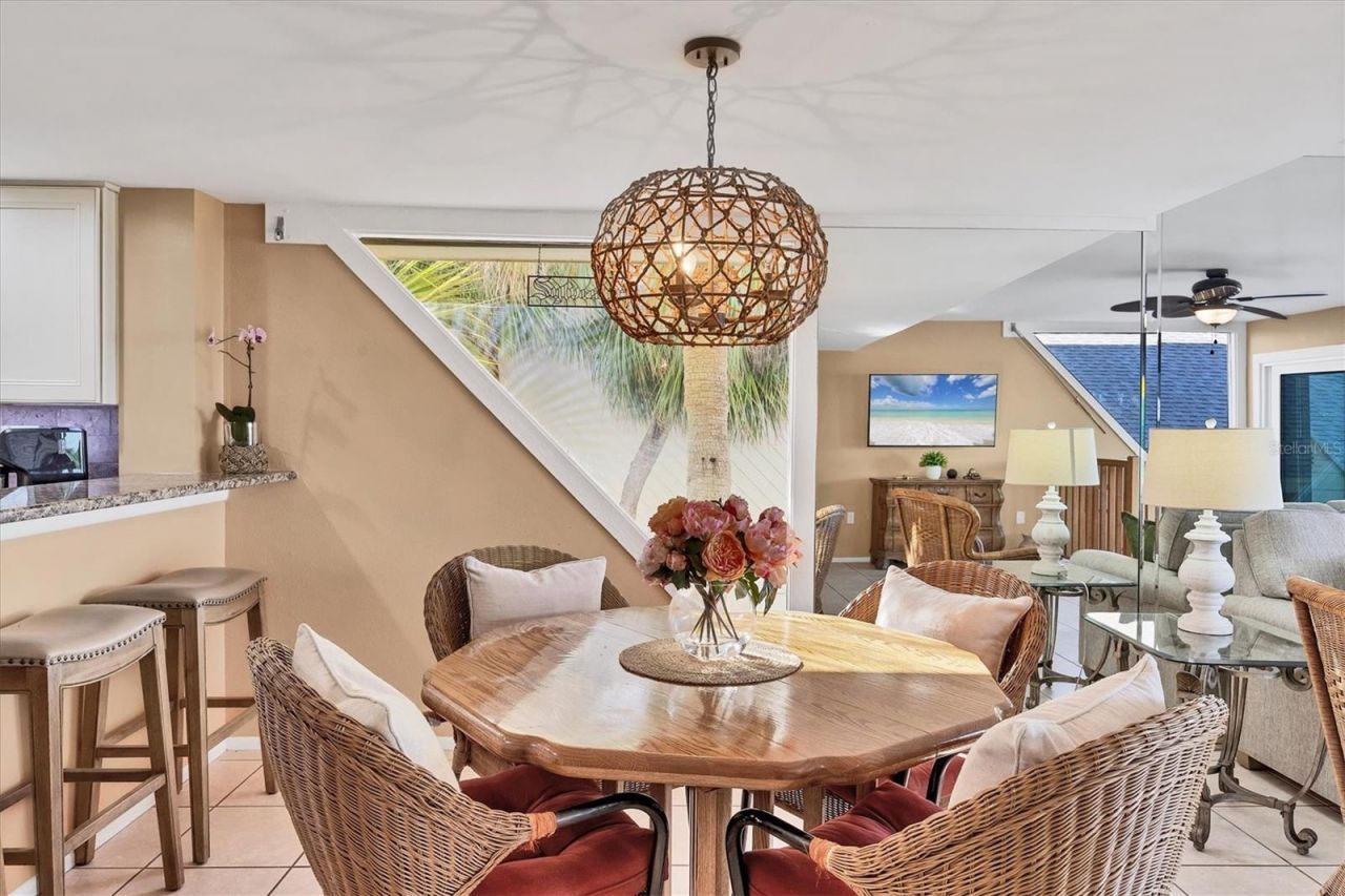 540 Beach Road, Unit 510, Sarasota, FL 34242 Photo