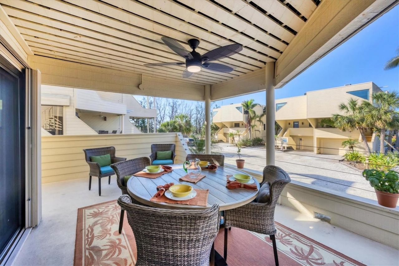 540 Beach Road, Unit 510, Sarasota, FL 34242 Photo