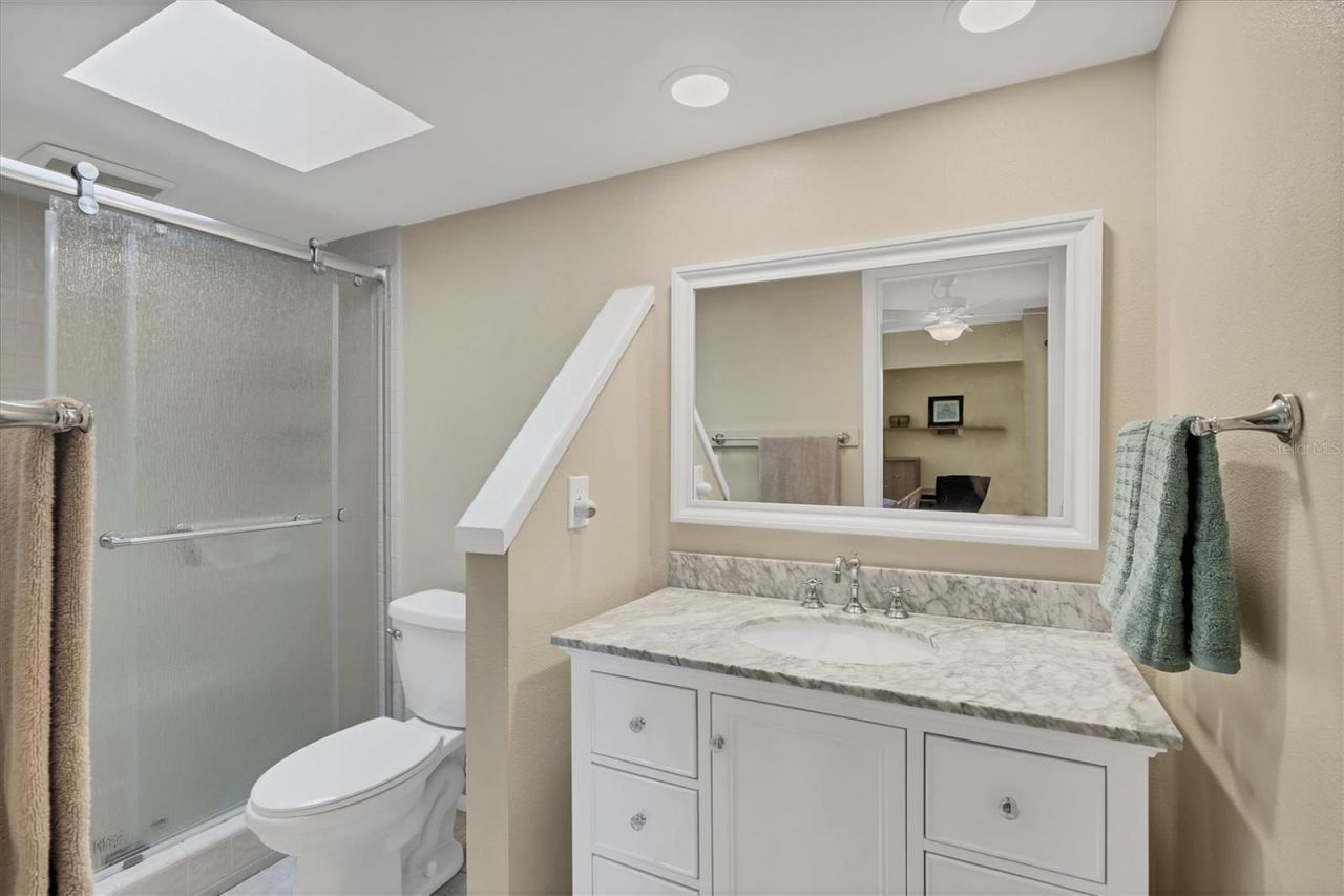 540 Beach Road, Unit 510, Sarasota, FL 34242 Photo