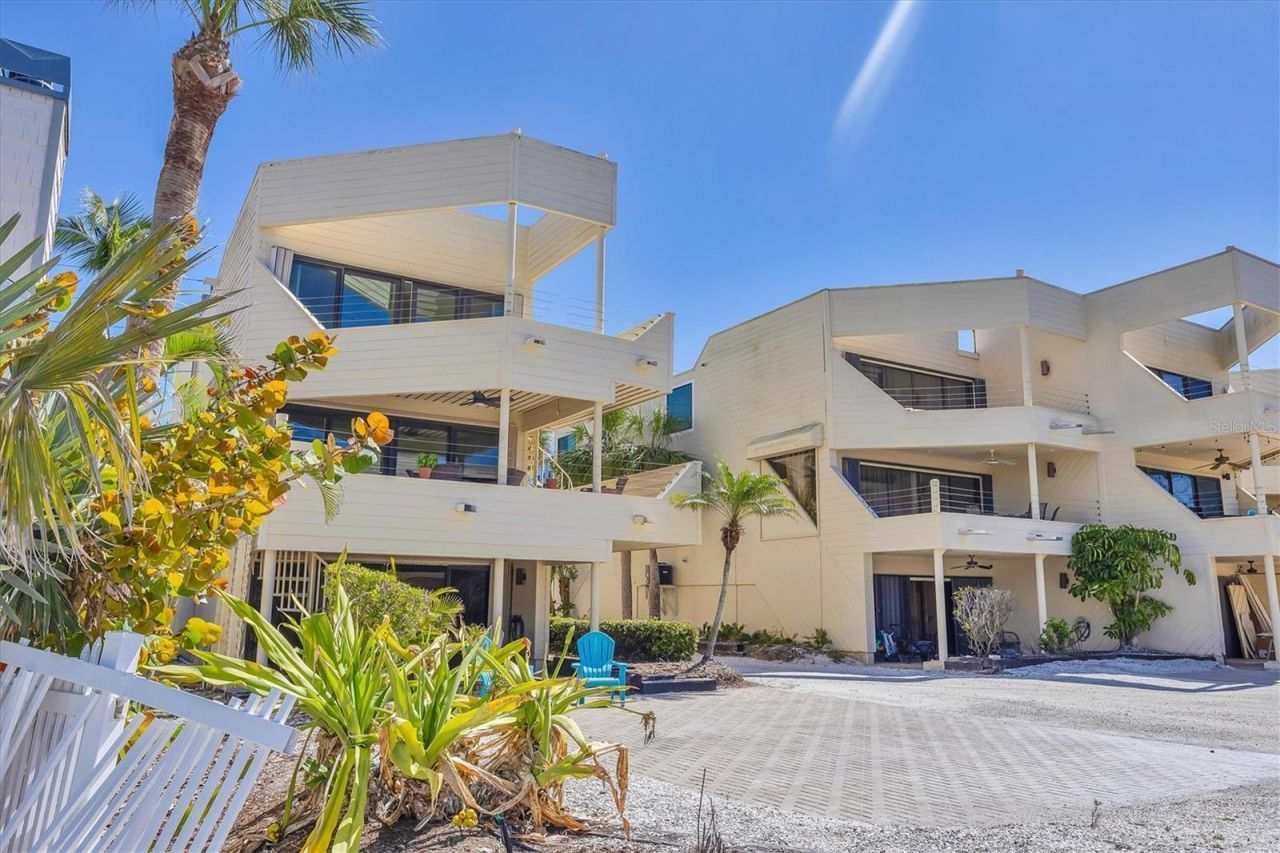 540 Beach Road, Unit 510, Sarasota, FL 34242 Photo