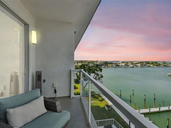 415 ISLAND WAY, Unit 507, CLEARWATER BEACH, FL 33767