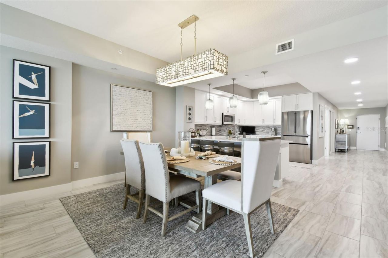 415 Island Way, Unit 507, Clearwater Beach, FL 33767 Photo