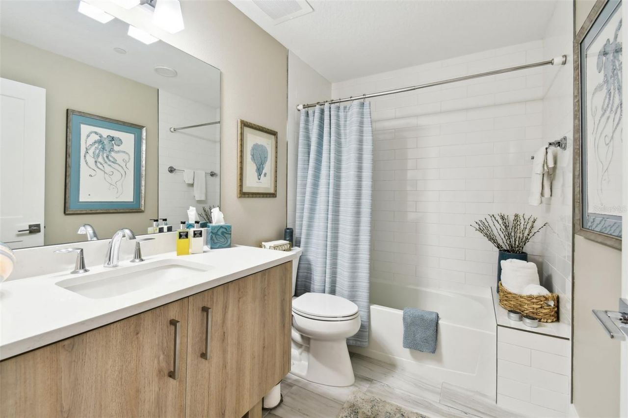 415 Island Way, Unit 507, Clearwater Beach, FL 33767 Photo
