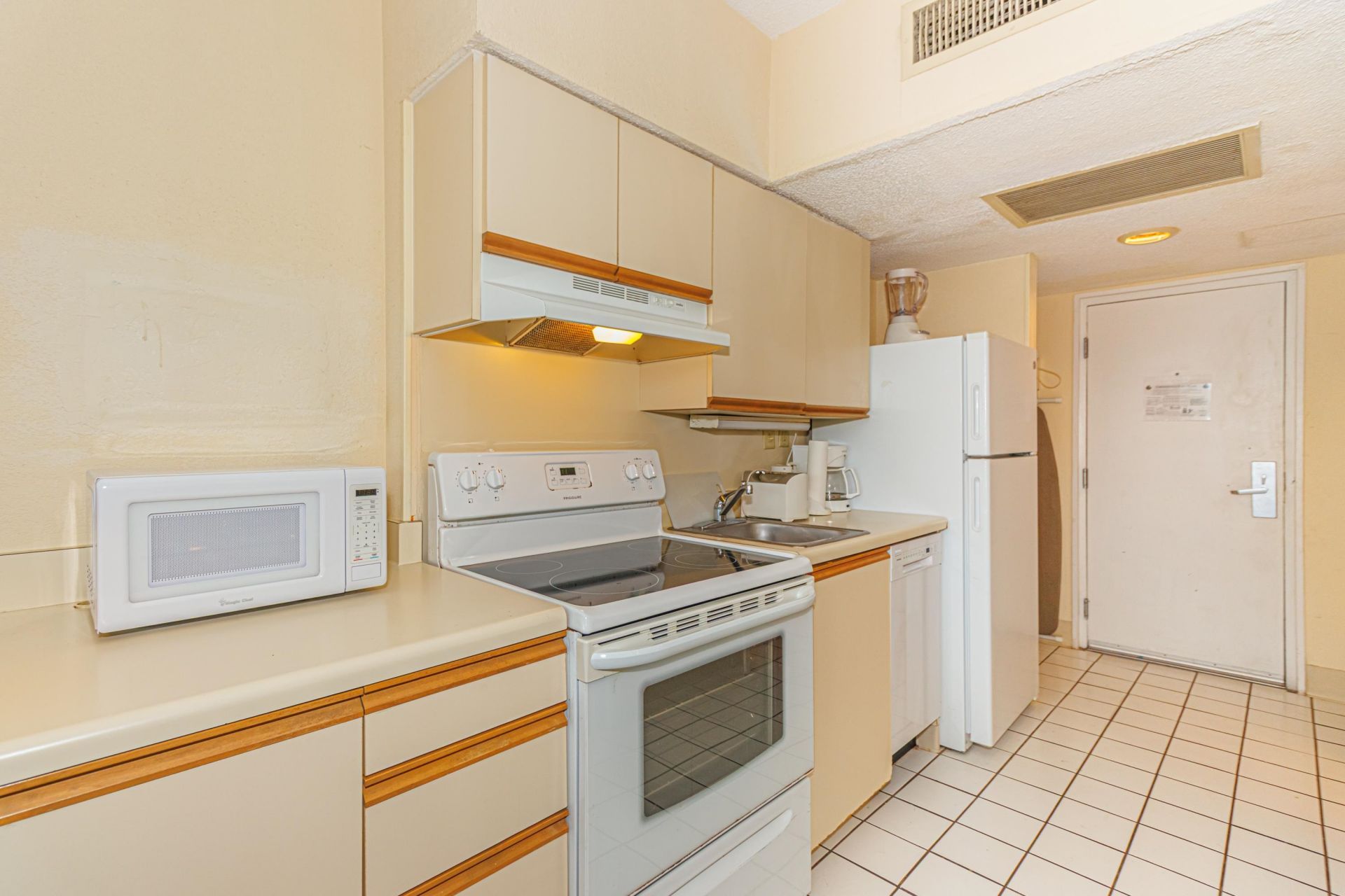 1304 N Ocean Blvd. Photo 14