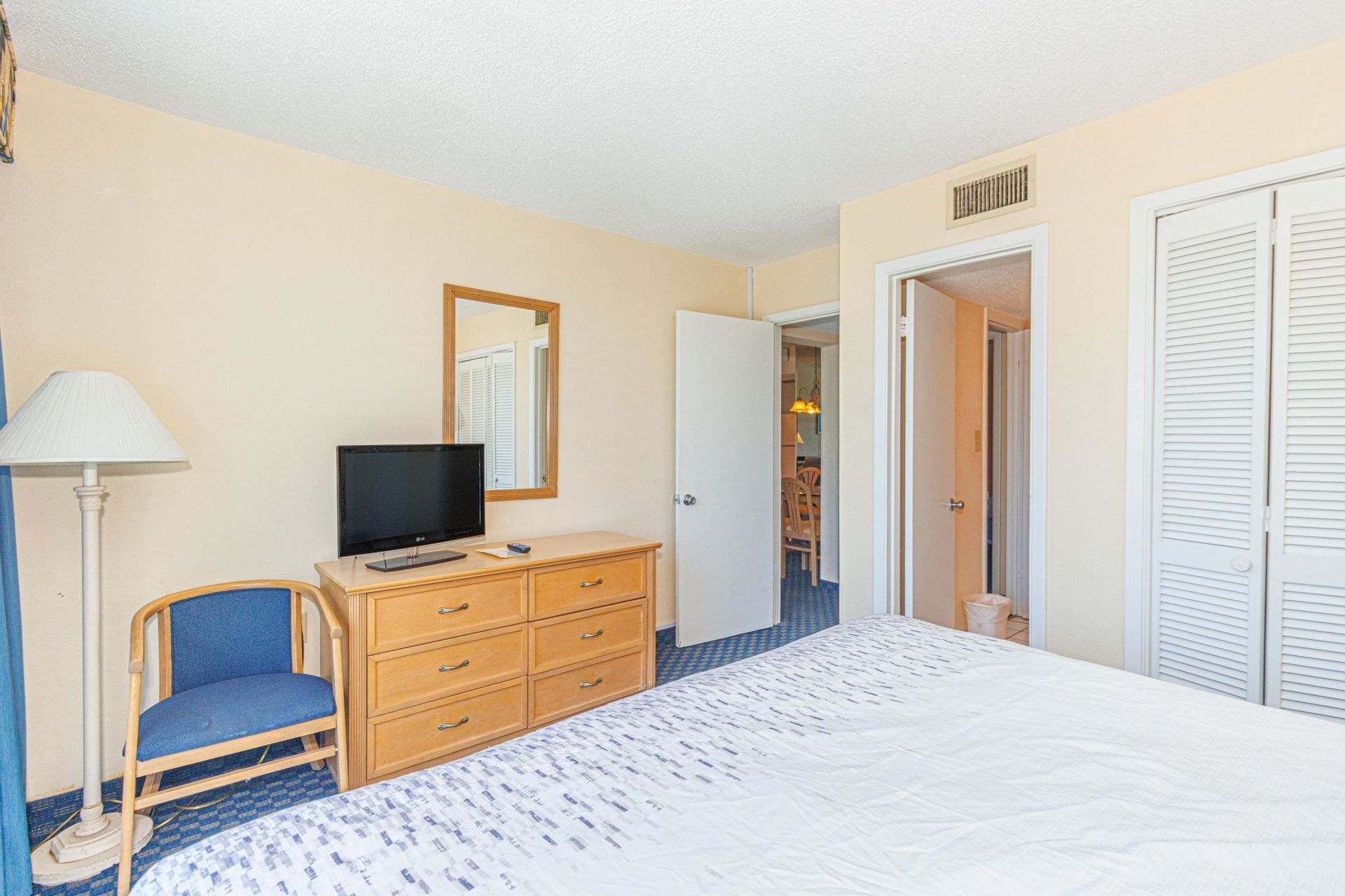 1304 N Ocean Blvd. Photo 18