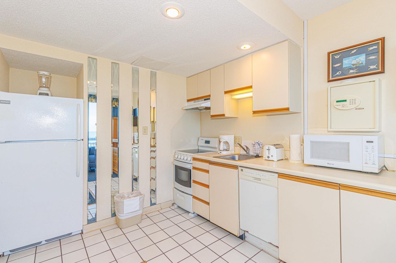 1304 N Ocean Blvd. Photo 13