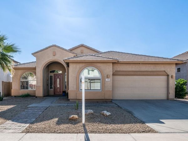 757 W CAROB Way, Chandler, AZ 85248