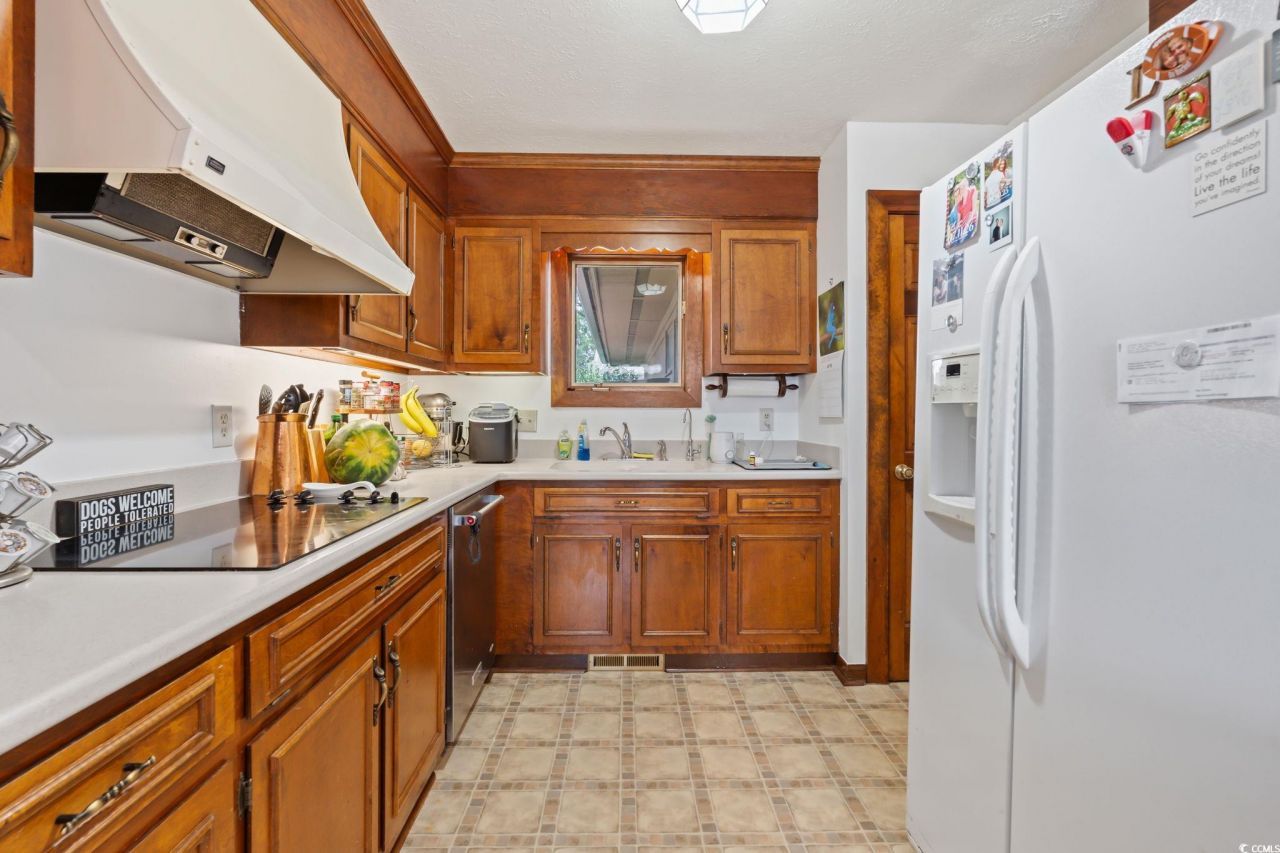 3533 Lighthouse Way Photo 17