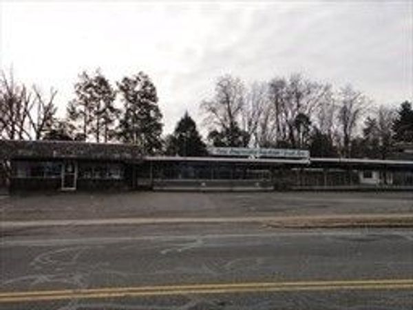 546 N Main St, East Longmeadow, MA 01028