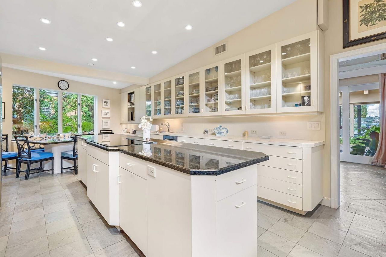 748 Island Drive, Palm Beach, FL 33480 Photo