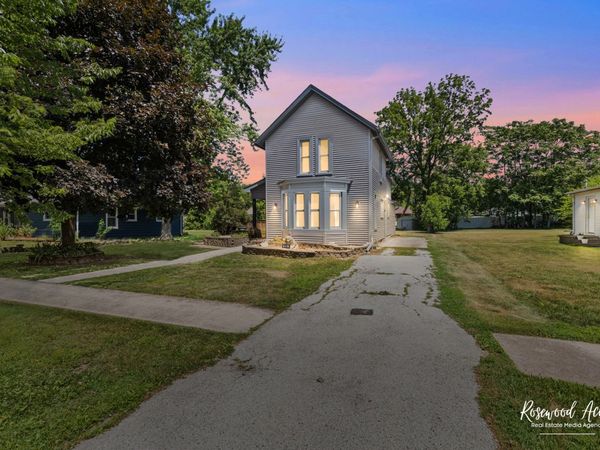 409 E Main Street, Peotone, IL 60468