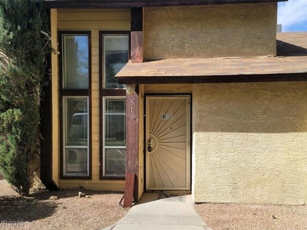 513 Kristin Lane , Henderson, NV 89011